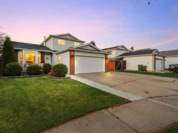 17 Donlevy Pl, Saint Albert, AB T8N 4W3
