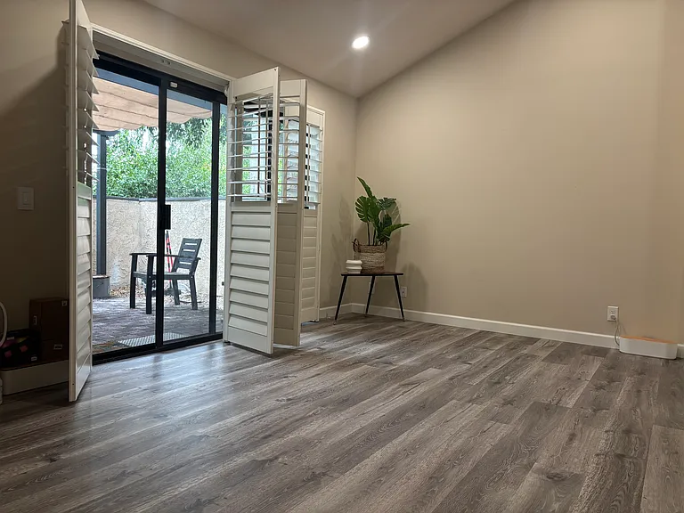 1484 Corson St #2 — Photo 1