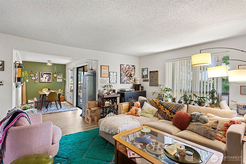 5th image of 6013 4th Avenue NW