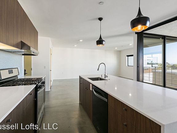 4th image of 2870 4th Ave #4216591