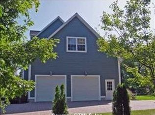 221 Pennwood Pl, Bristol, CT 06010