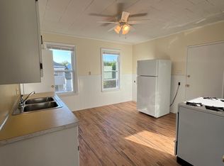 152 5th Ave, Lowell, MA 01854