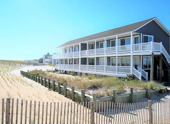 3rd image of 214 Leeward Ave #D