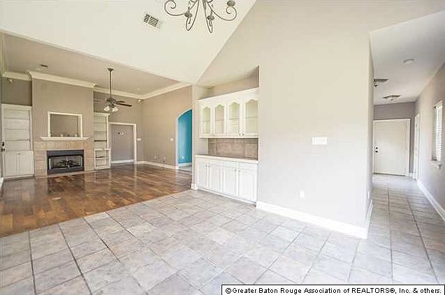 1st image of 27891 Lakeview Dr