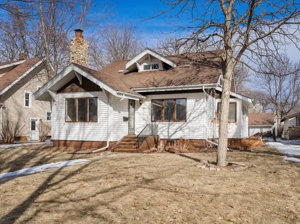 1107 Douglas St, Alexandria, MN 56308