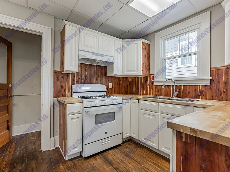 606 W White St — Photo 15