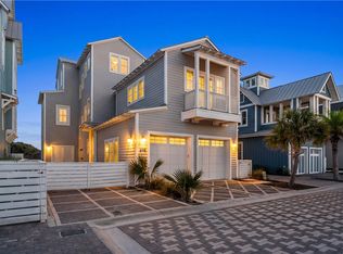 648 Kings Crown Ln, Port Aransas, TX 78373