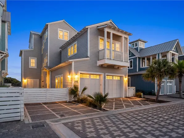 648 Kings Crown Ln, Port Aransas, TX 78373