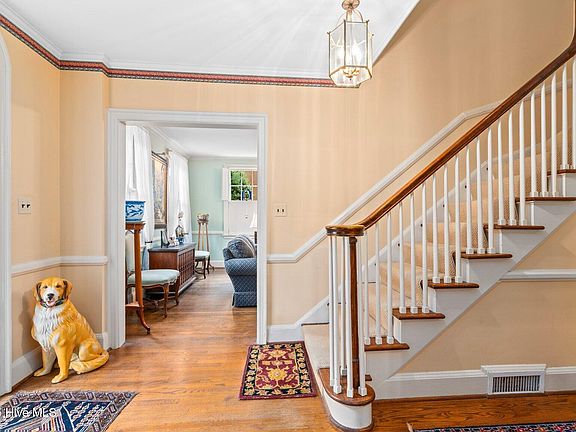 4th image of 1425 Lafayette Avenue