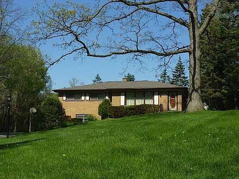 1st image of 52541 Brookfield Ct