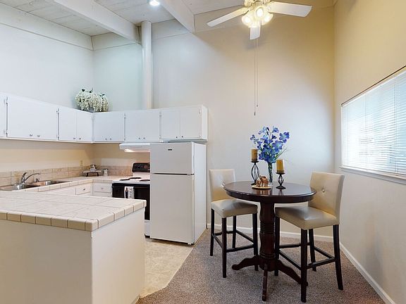 3rd image of 1051 E Lassen Ave #8