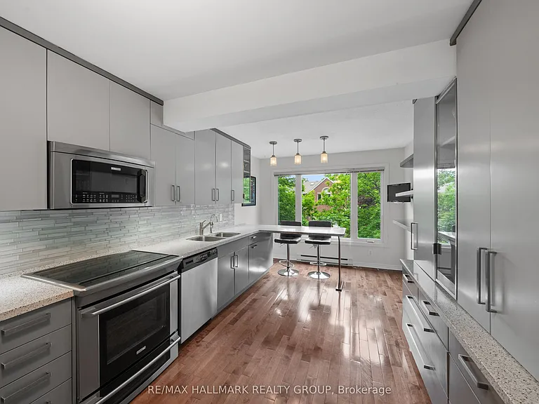 44 Dunbarton Ct — Photo 14