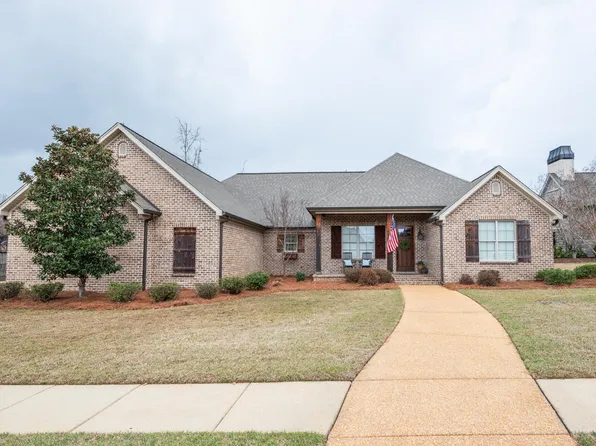 103 Pinehurst Rd, Starkville, MS 39759