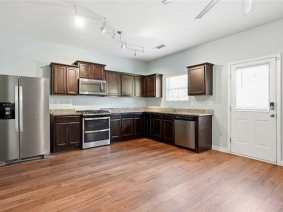 4th image of 2294 Joplin St