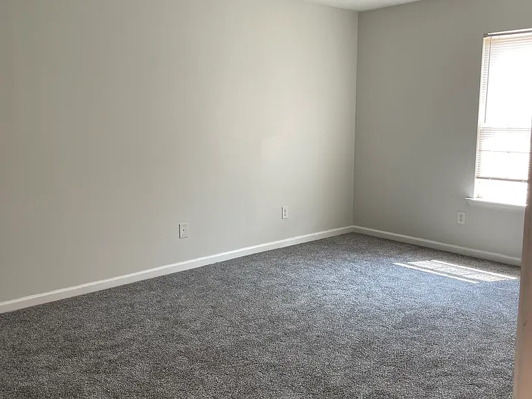 303 Brock Ln — Photo 7