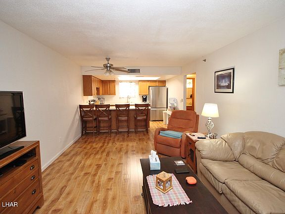 2nd image of 2085 Mesquite Ave #B11