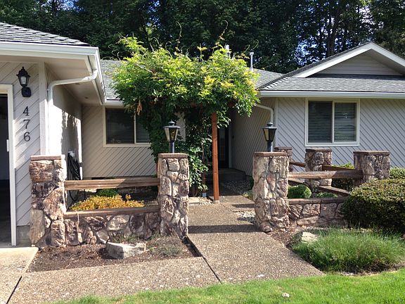 Front courtyard entry