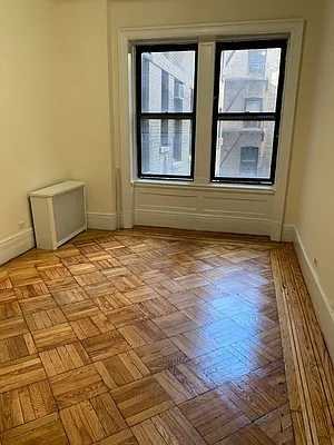 Rented by 220 West 98 Realty LLC | media 8
