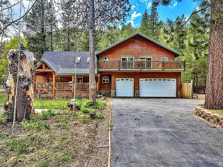 3558 Morton Dr