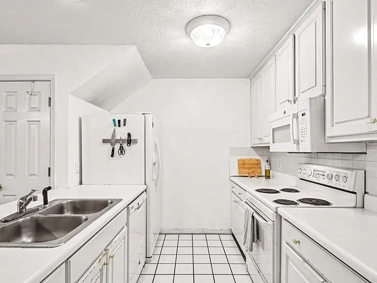 2834 Florence Dr — Photo 11