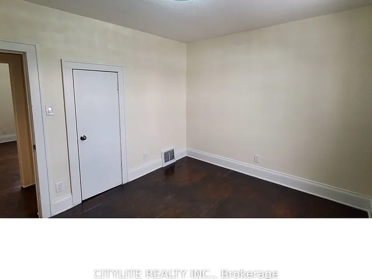 244 Albert St W — Photo 26