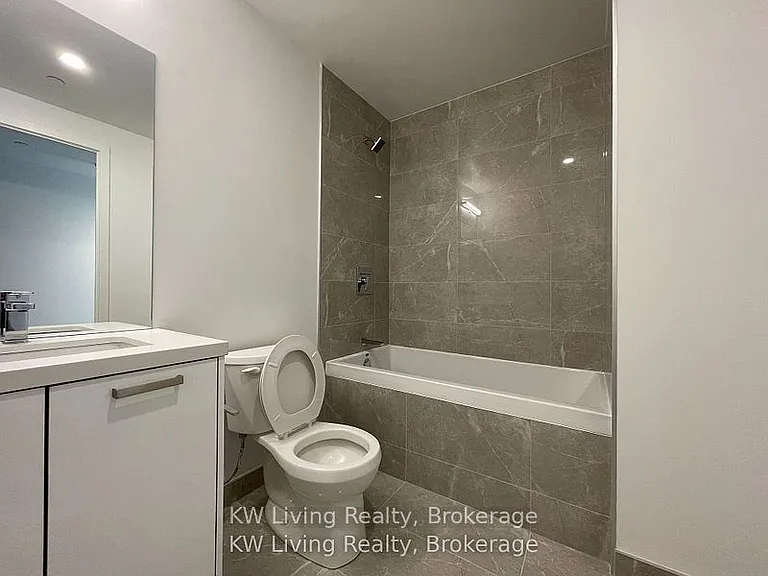 55 Ontario St #315 — Photo 12