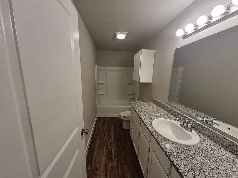 2131 Kokomo Ave — Photo 13
