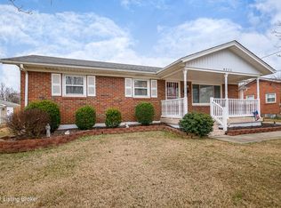 8211 Pandorea Dr, Louisville, KY 40258