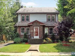 238 Carlton Ter, Teaneck, NJ 07666