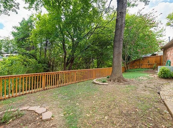 2nd image of 5023 Bryn Mawr Dr