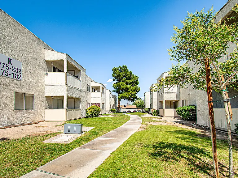 Wood Ridge Villas Apartment