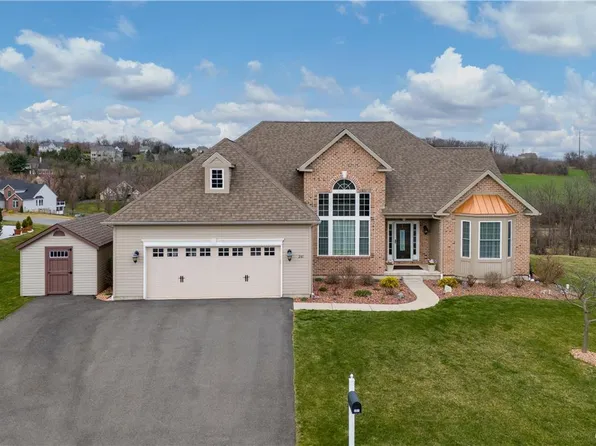 281 Danbury Dr, Nazareth, PA 18064