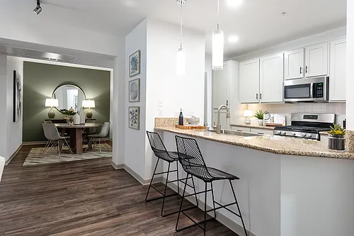 Mira Bella Apartments San Diego Photo 1