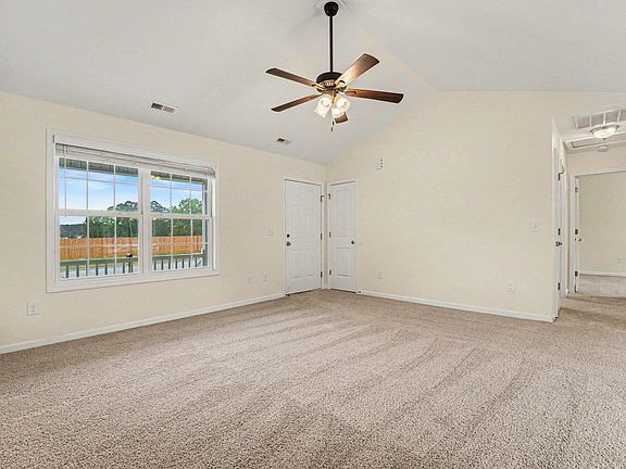 4th image of 7261 Clara St