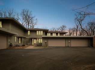 10303 Scarborough Rd, Bloomington, MN 55437