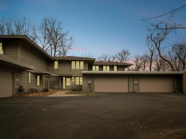 10303 Scarborough Rd, Bloomington, MN 55437