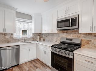 49 Trent Dr, Toms River, NJ 08757