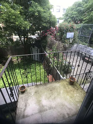 Rented by City Prime Commercial Realty  | media 20