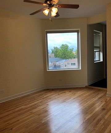 4th image of 7432 N Oakley Ave APT 3A