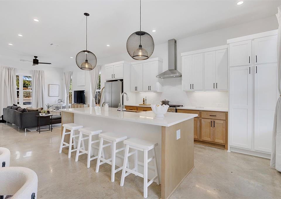 1st image of 5007 Lott Ave #1
