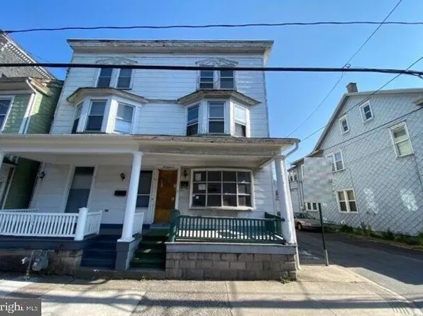 218 W Walnut St, Shamokin, PA 17872