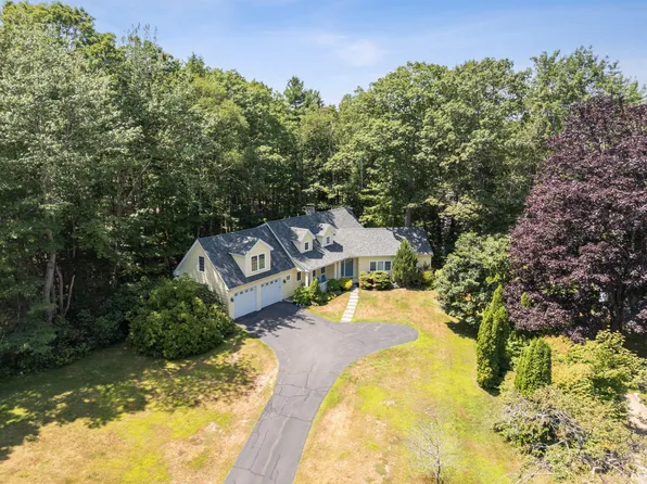 45 Beach Avenue, Kennebunk, ME 04043
