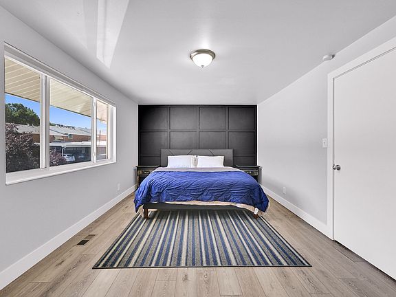4th image of 3990 Gramercy Ave #7