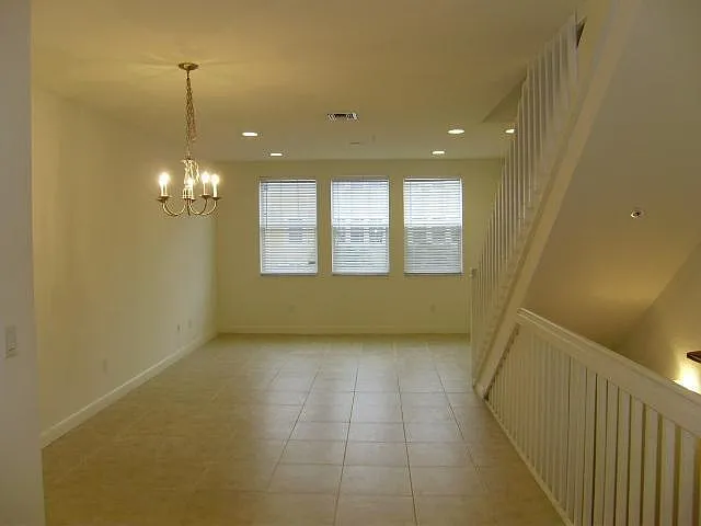 2 bed, 2.5 bath, 1448 sqft, $2,600 — Photo 4