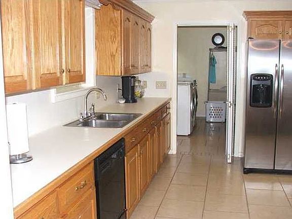 2nd image of 1170 Earlene Dr