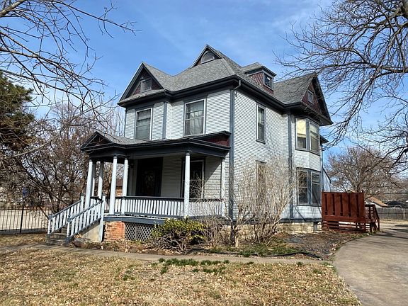 2nd image of 659 S Santa Fe Ave