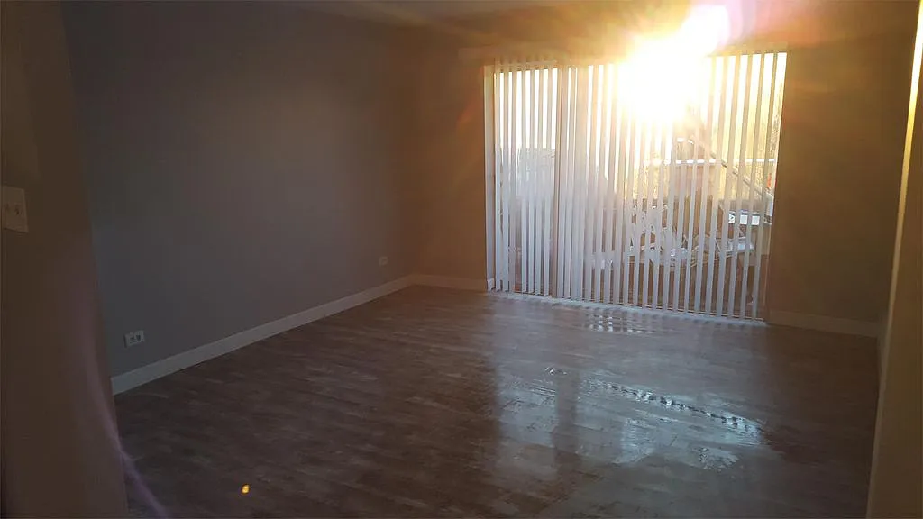 10210 Ridgeland Ave - A2 - Renovated 6/18 — Photo 3