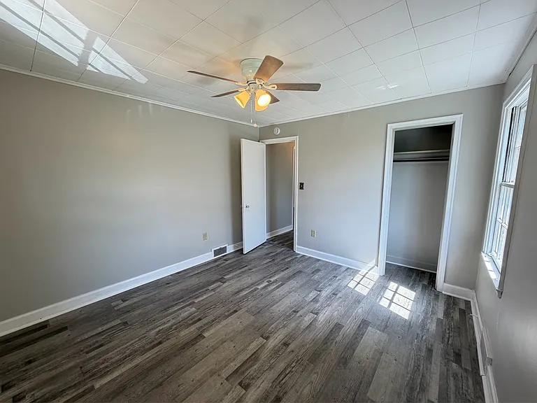 1192 Haeberle Ave — Photo 10
