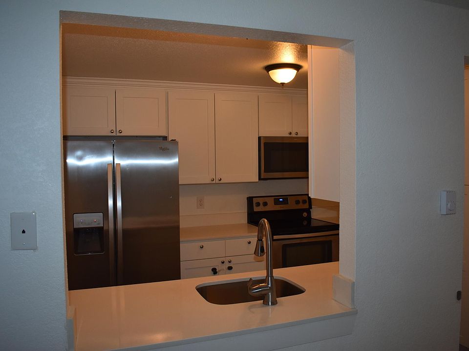 1st image of 2707 Lincoln Way APT B32