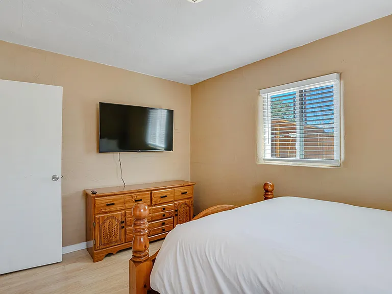 2518 Cagua Dr NE — Photo 6